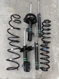 21クラウンマジェスタ gws214 純正サスペンション - メルカリ