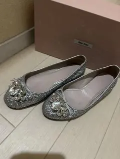 2026年最新】MIU MIU カラー：シルバー系 フラットシューズ・バレエ