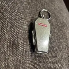 2026年最新】supreme 灰皿 キーホルダーの人気アイテム - メルカリ