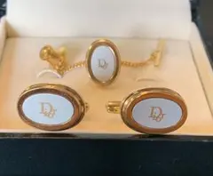 2026年最新】ラペルピン diorの人気アイテム - メルカリ