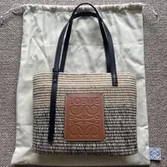 2026年最新】loewe かごバッグ スクエアの人気アイテム - メルカリ