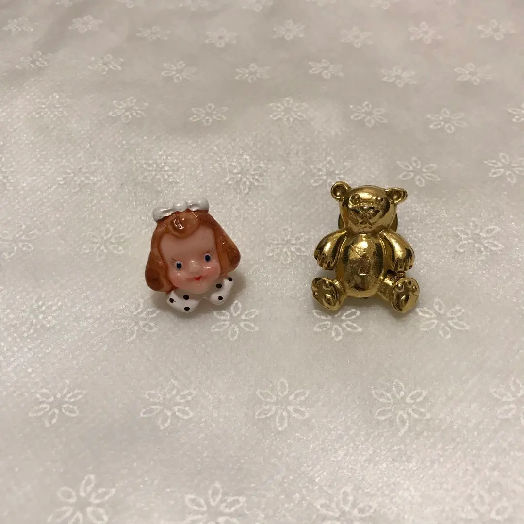 2026年最新】weekends ブローチの人気アイテム - メルカリ