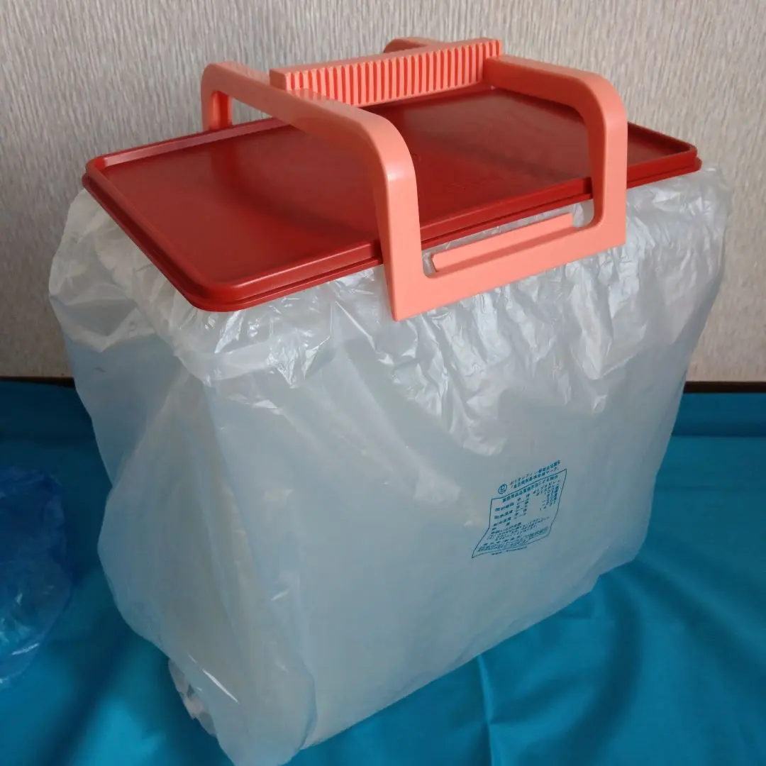 2026年最新】タッパーウェア10キロキーパーの人気アイテム - メルカリ