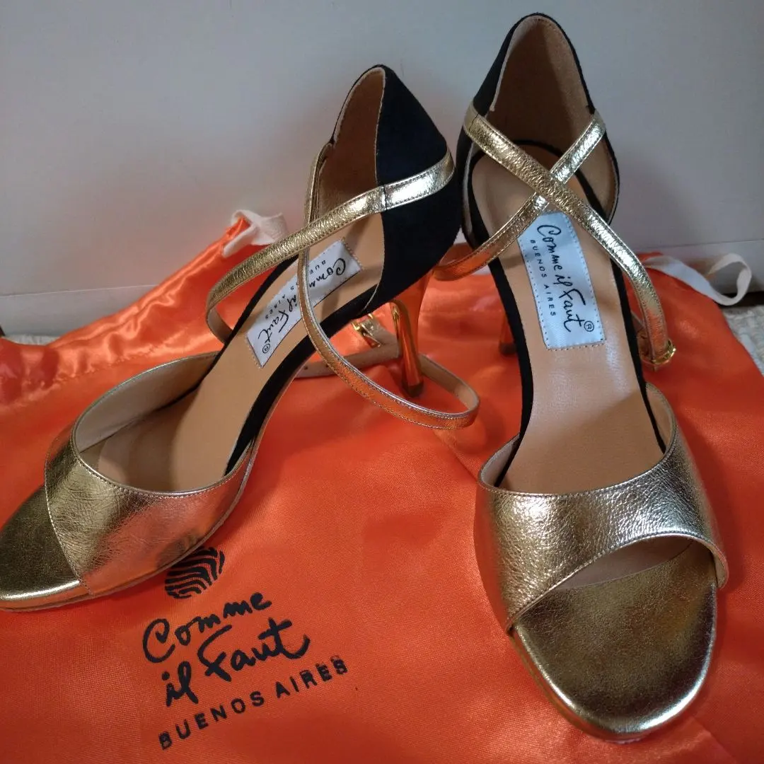 2026年最新】コムイルフォーの人気アイテム - メルカリ