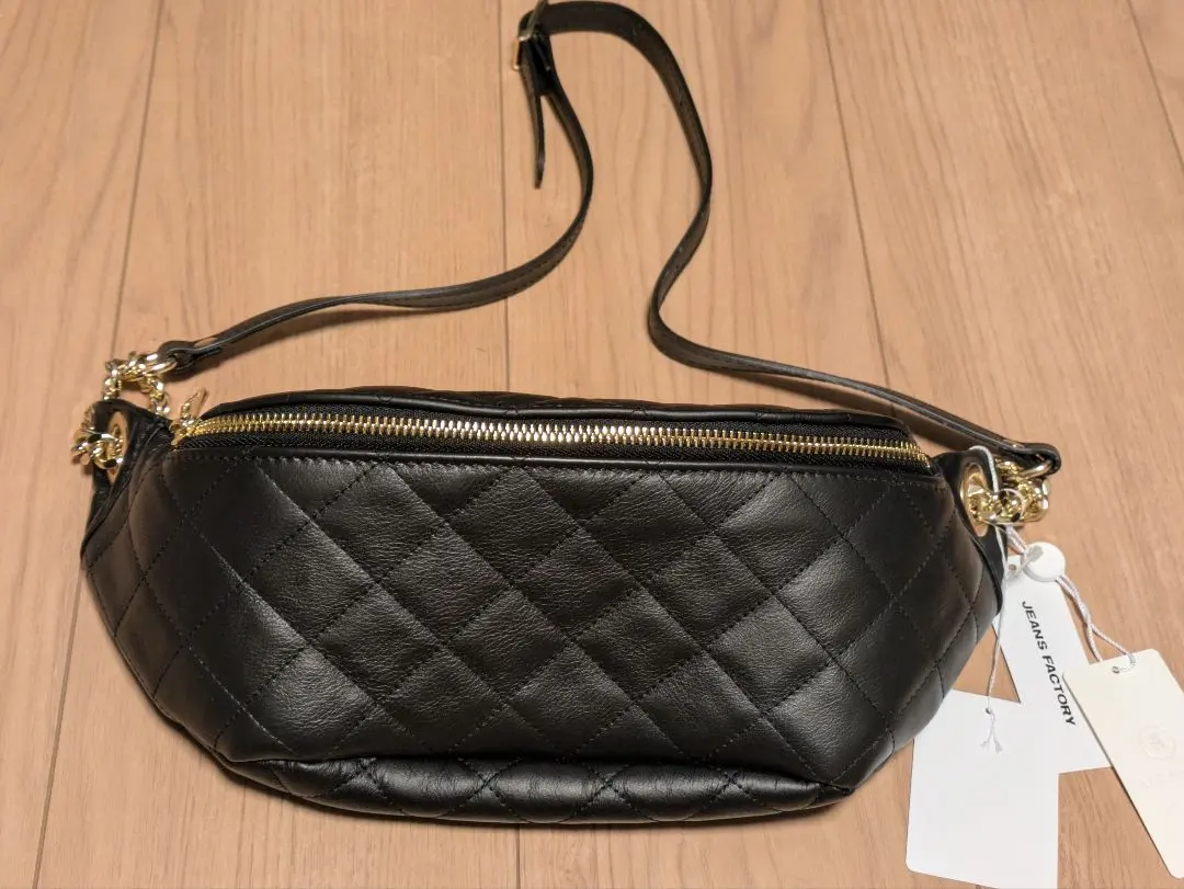 2026年最新】オウレンティ ボディバッグの人気アイテム - メルカリ