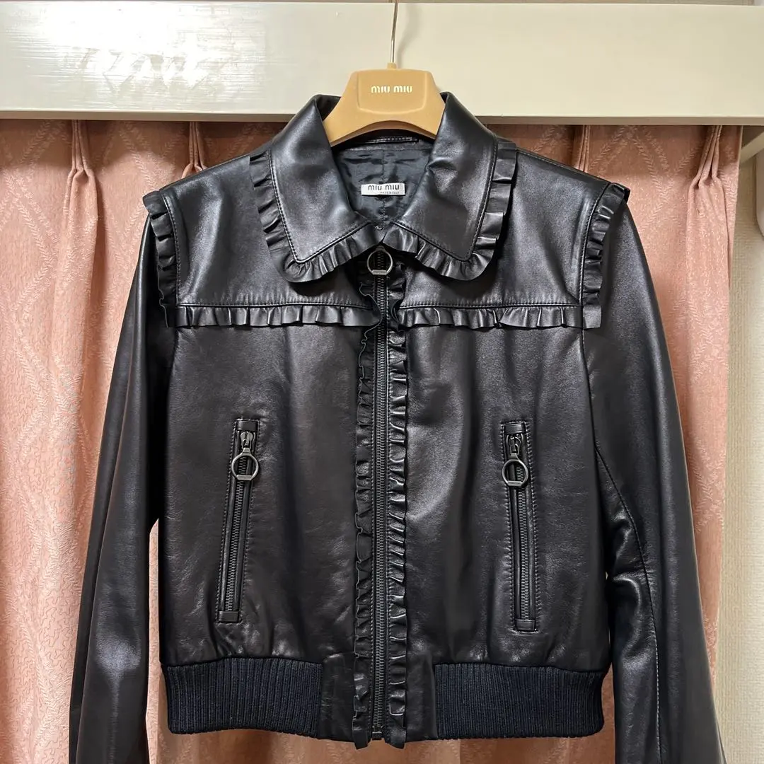 2026年最新】MIU MIU レザージャケット・ライダースの人気アイテム