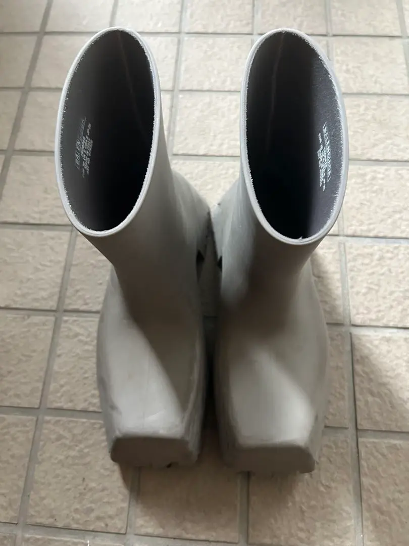 2026年最新】trooper balenciagaの人気アイテム - メルカリ