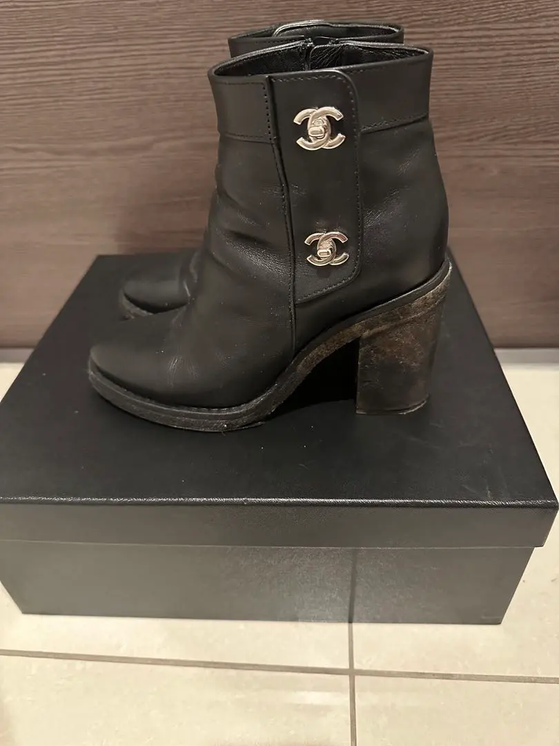 2026年最新】chanel ターンロック ブーツの人気アイテム - メルカリ