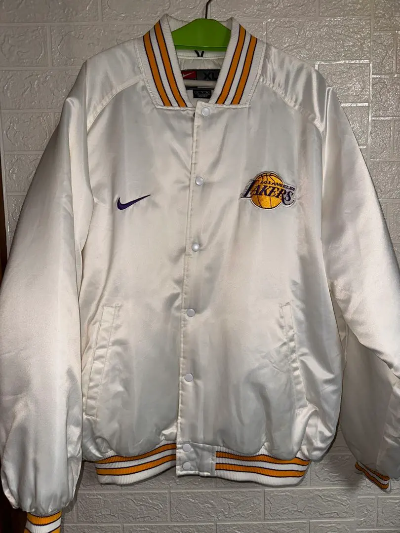 2026年最新】nike スタジャン lakersの人気アイテム - メルカリ