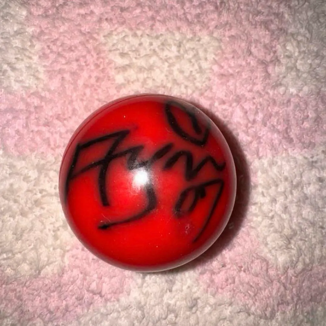 2026年最新】浜崎あゆみサインボールの人気アイテム - メルカリ