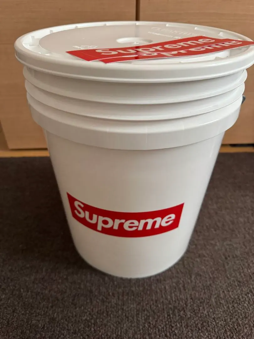 2026年最新】Supreme Leaktite 5-Gallon Bucketの人気アイテム - メルカリ