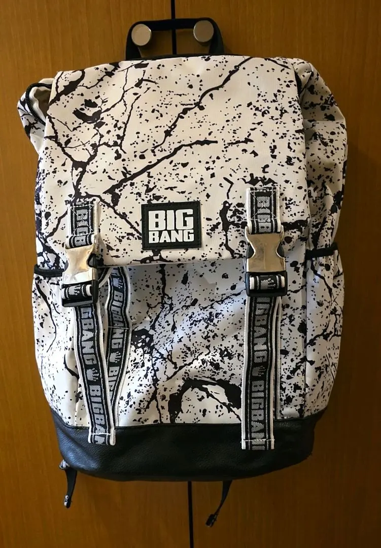 2026年最新】BIGBANG バックパックの人気アイテム - メルカリ
