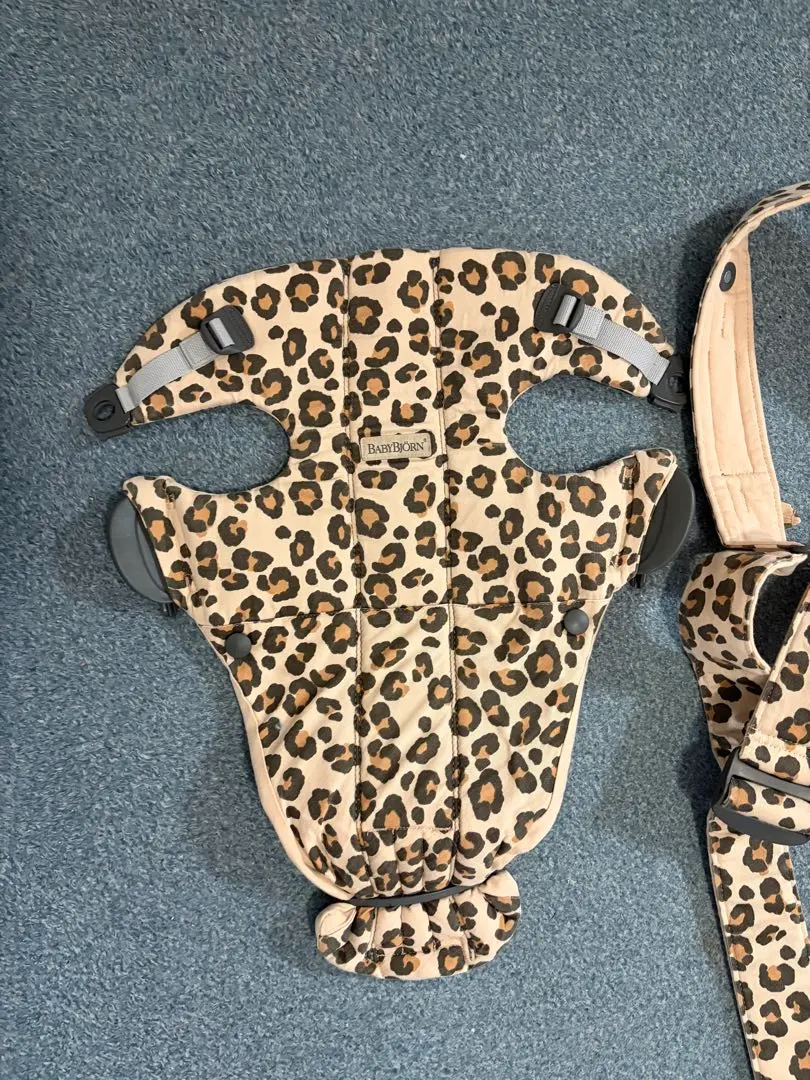 2026年最新】ベビービョルン 抱っこ紐 ヒョウ柄の人気アイテム - メルカリ