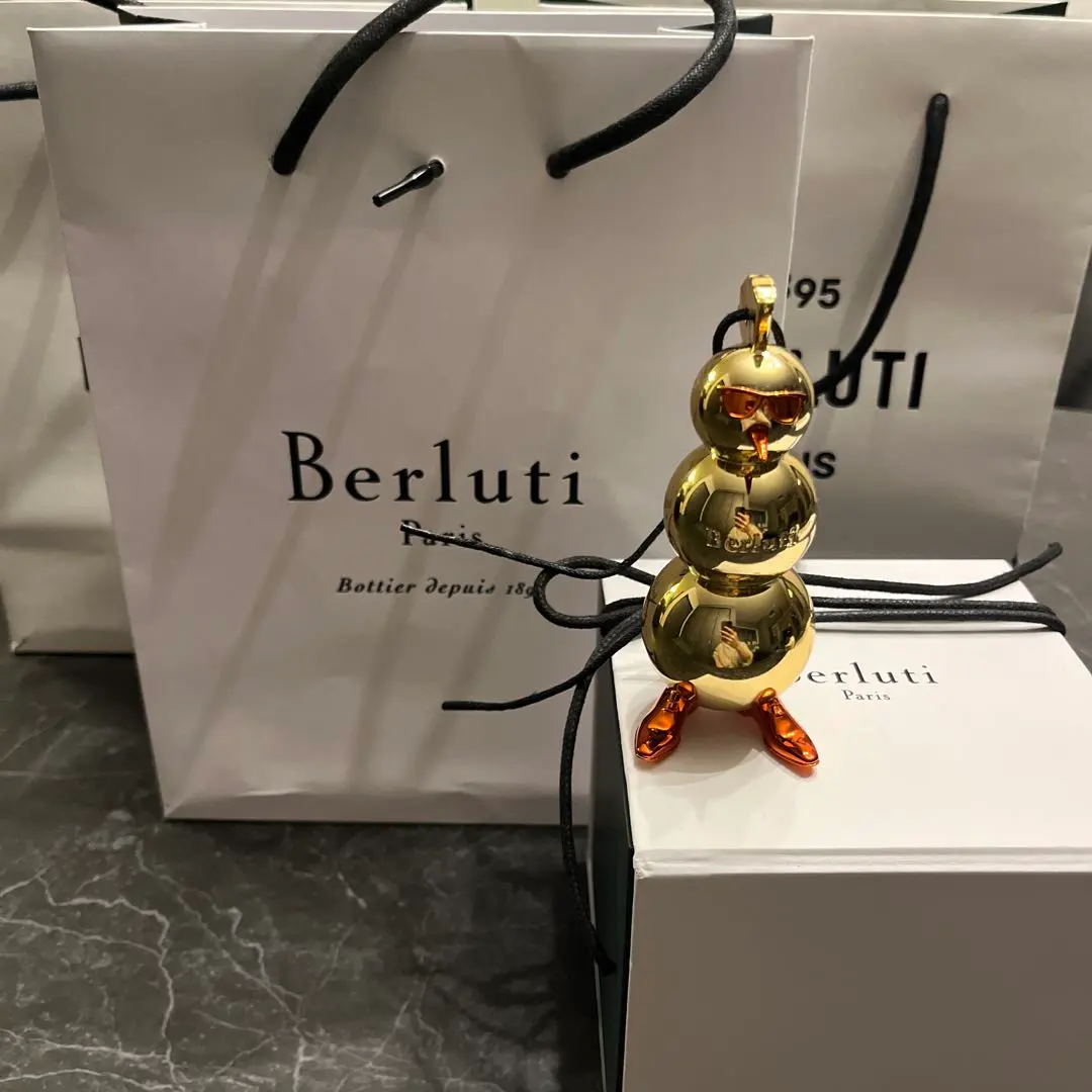 2026年最新】Berluti ノベルティグッズの人気アイテム - メルカリ