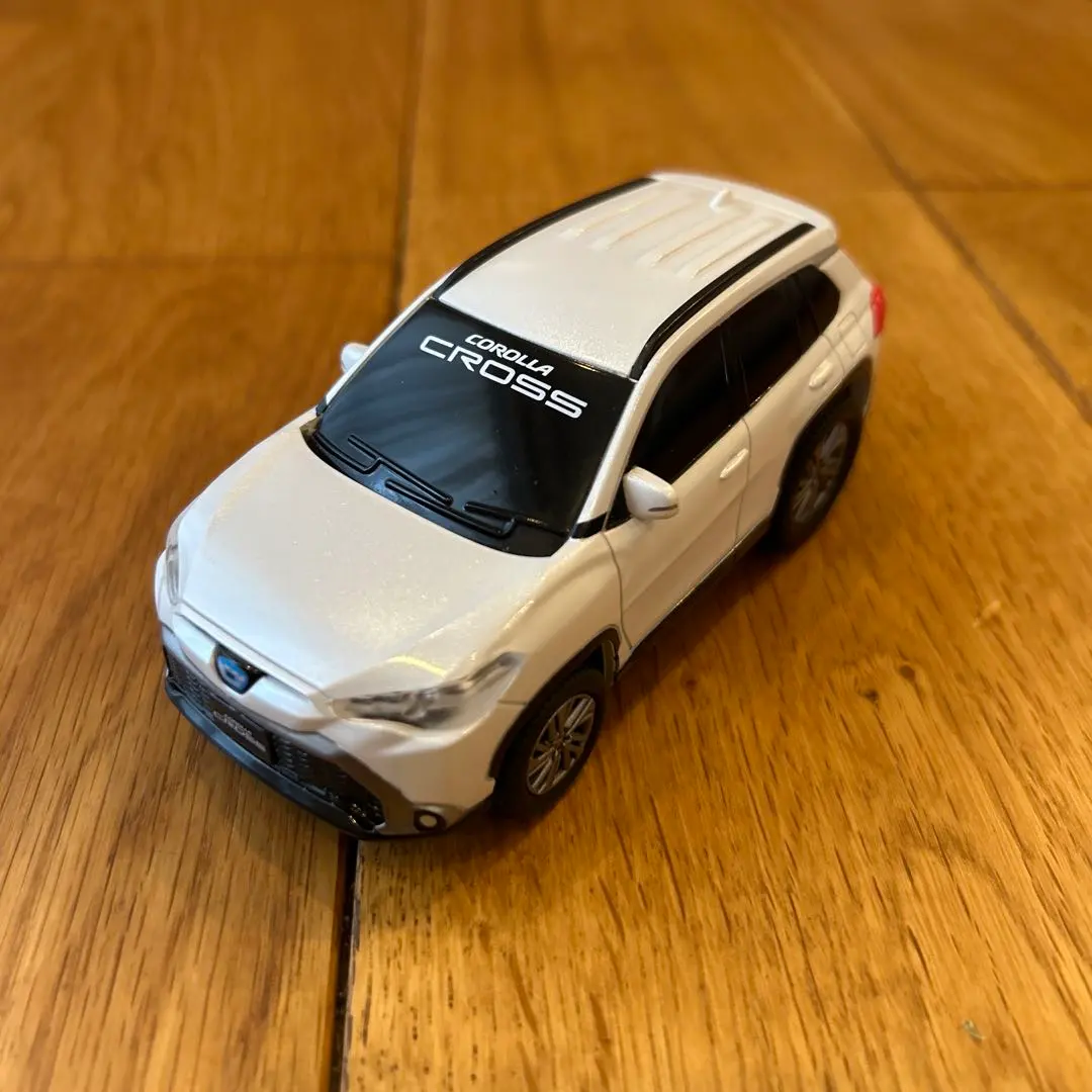 2026年最新】カローラクロス ミニカー ホワイトの人気アイテム - メルカリ