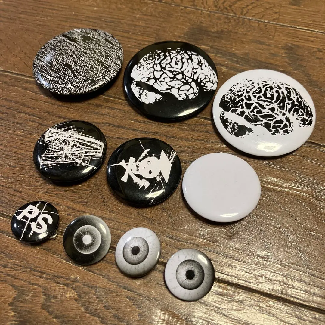 2026年最新】アンダーカバー 缶バッチの人気アイテム - メルカリ