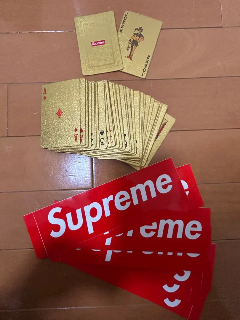 2026年最新】supreme トランプ 金の人気アイテム - メルカリ