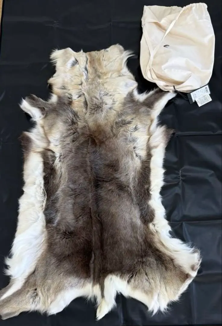 2026年最新】トナカイ 毛皮の人気アイテム - メルカリ