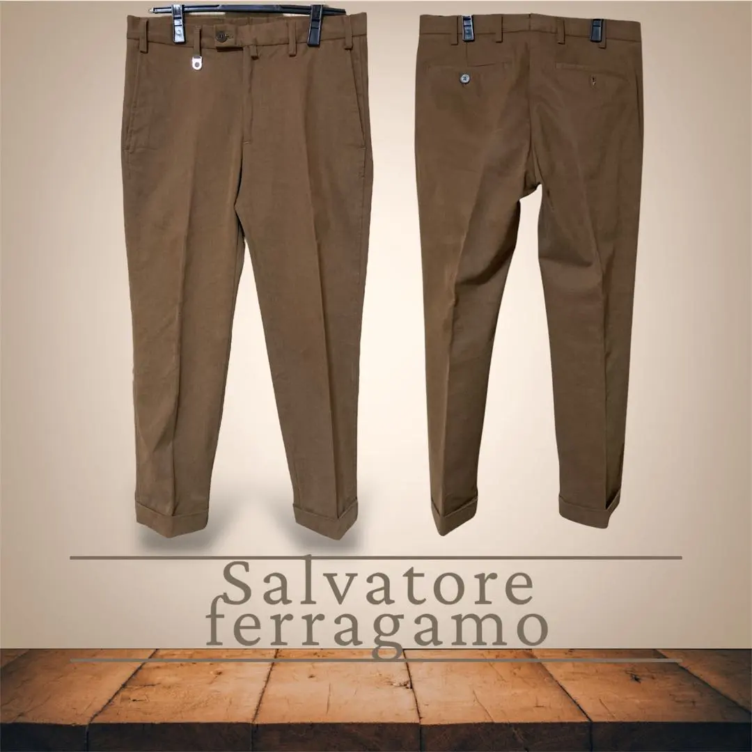 2026年最新】フェラガモ チノパンの人気アイテム - メルカリ