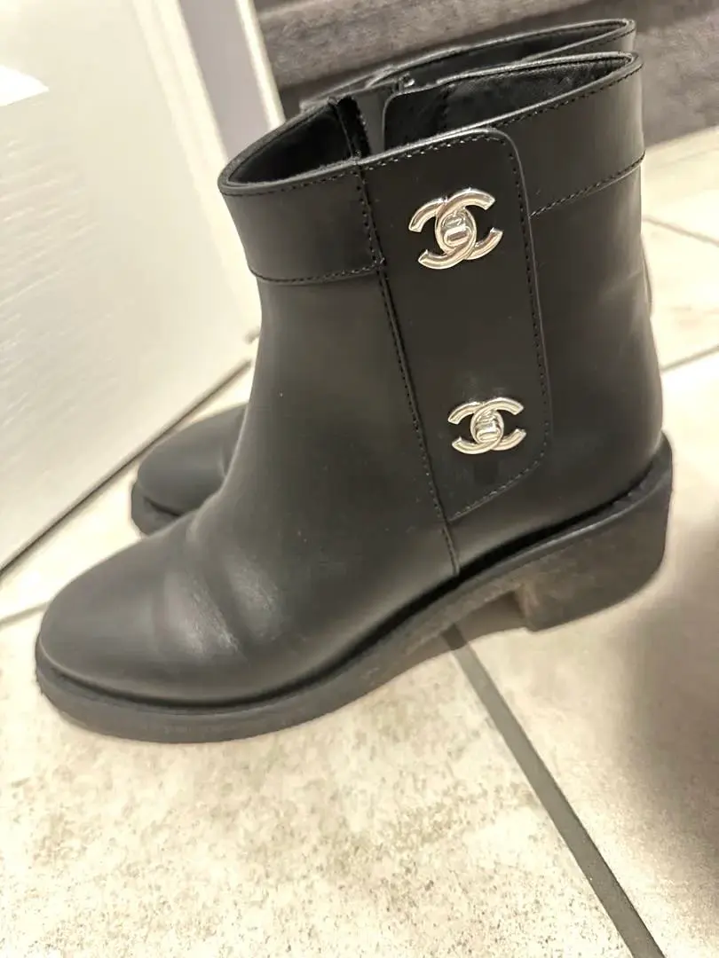 2026年最新】chanel ターンロック ブーツの人気アイテム - メルカリ