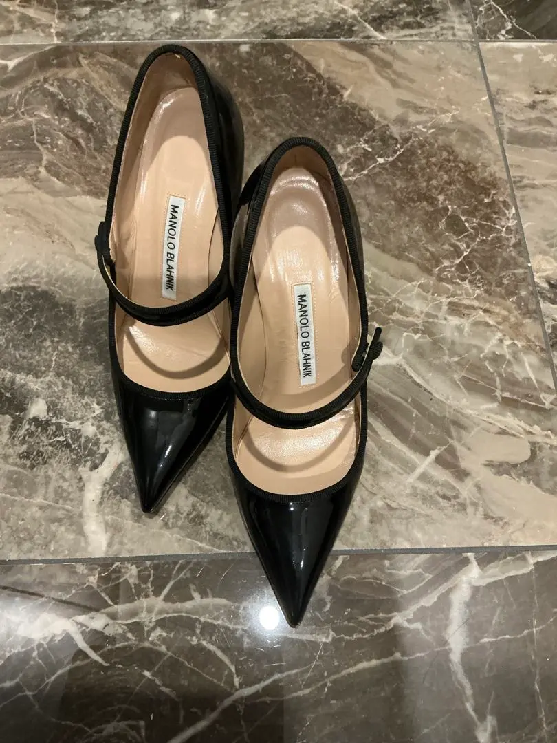 2026年最新】マノロブラニク メリージェーンの人気アイテム - メルカリ