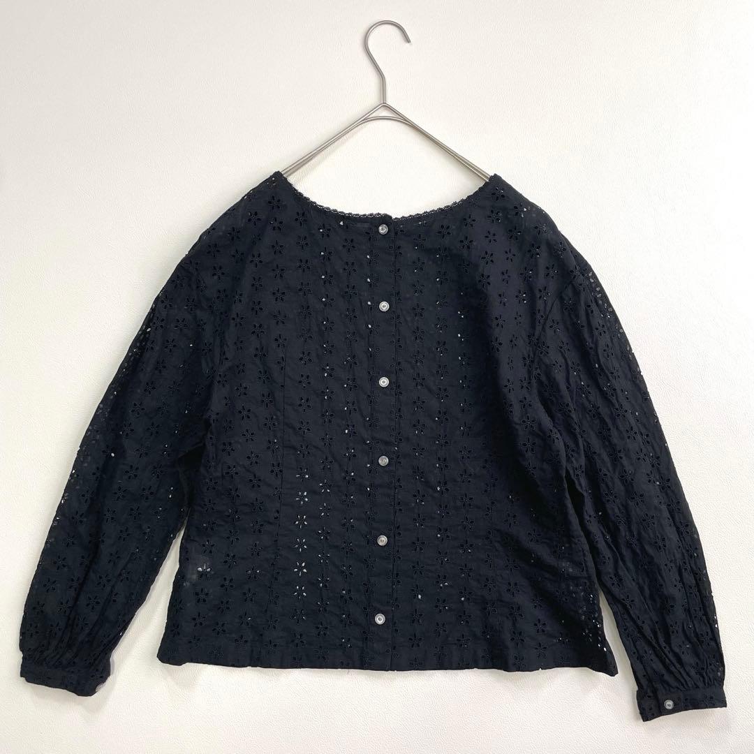 6325【美品】45R カットワークブラウス 度甘平カットワークブラウス 黒