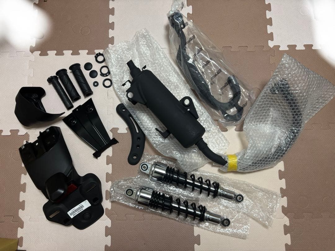 【チビさま専用】モンキー125（JB05）新車はずしセット&Gクラフトシート Amazon | Gクラフト(Gcraft) SCシート 鋲打ち モンキー125(JB02/JB03