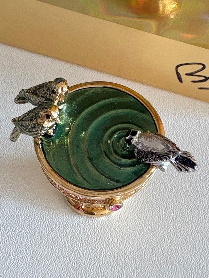 2001 バードバス 練り香水 エスティローダー - メルカリ