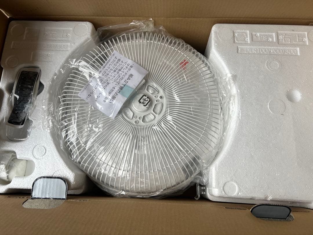 TOSHIBA F-DLR300X 30cm 扇風機 扇風機 TOSHIBA SIENT F-DLR300X - メルカリ