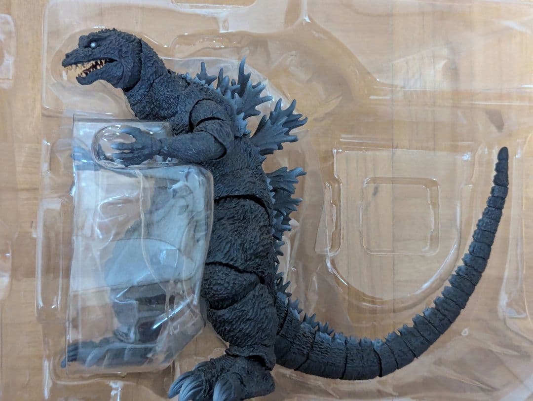 S.H.MonsterArts ゴジラ 2001