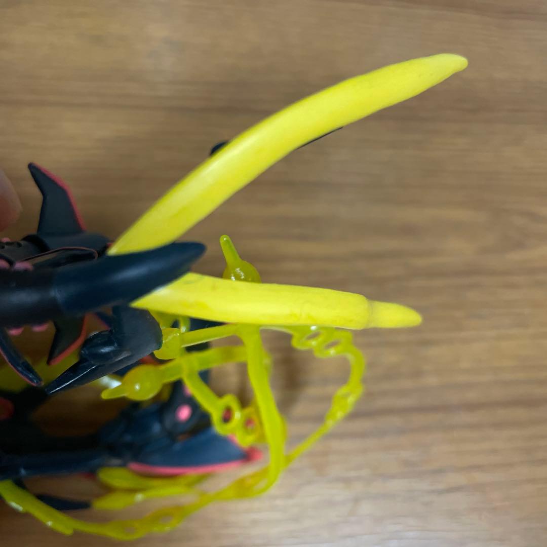 世界1000個限定 モンコレ 黒いメガレックウザ - メルカリ