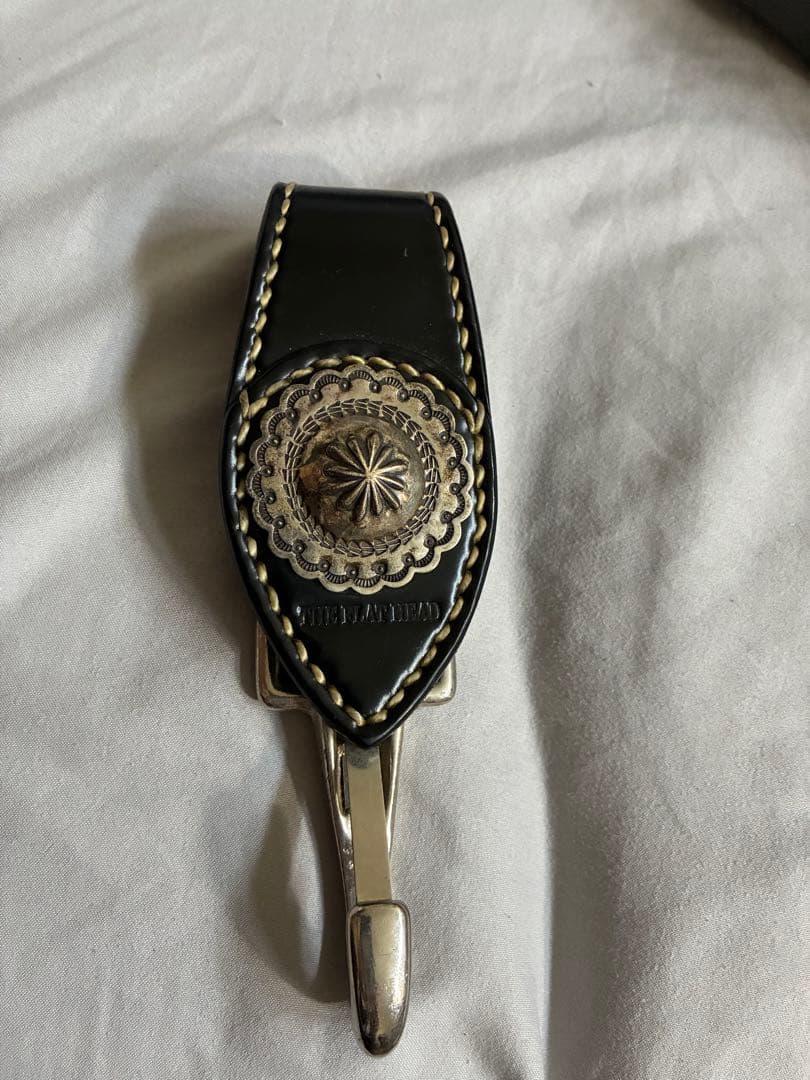 THE FLAT HEAD ブラックレザーキーホルダー ベルトループ THE FLAT HEAD ベルトループキーホルダー SILVER925コンチョ 本革