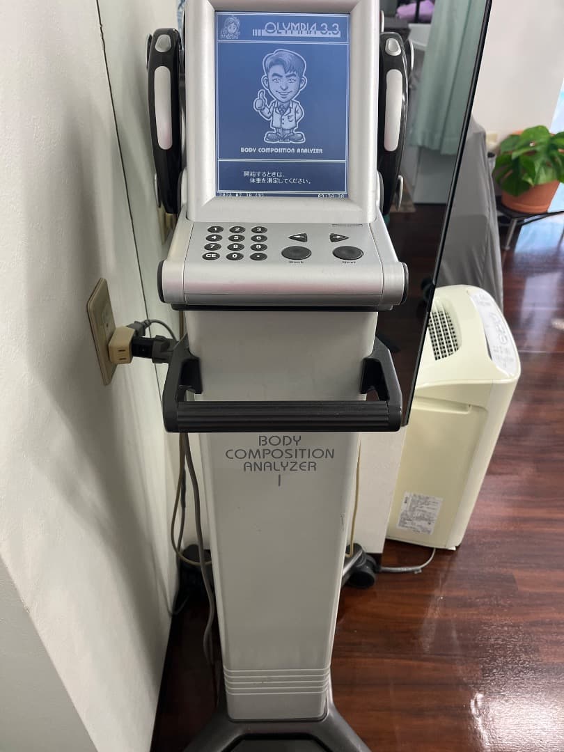 体成分分析器・体脂肪計　OLYMPIA3.3　すぐ使えます 待合室にいかがですか ポータブル体成分分析器 ioi353 | ソーワメディカル商品一覧 | 体組成