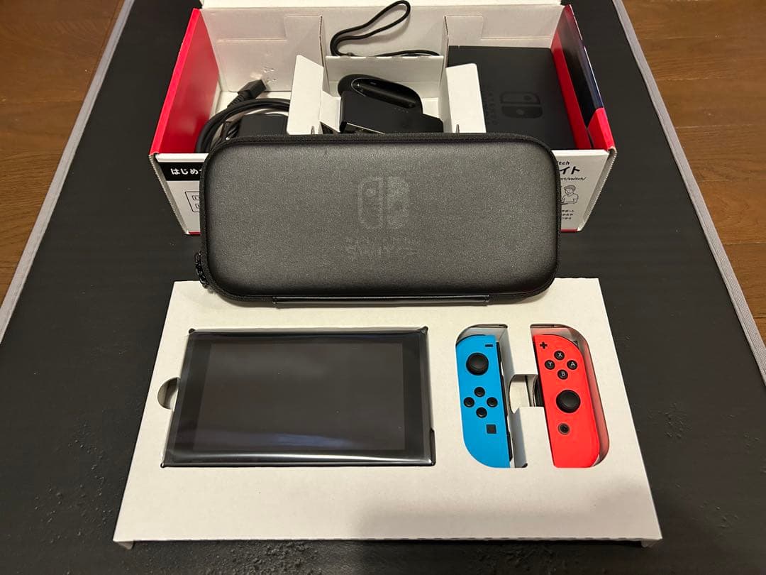 Nintendo Switch ネオンブルー/ネオンレッド 本体 (ポーチ付) 任天堂 Nintendo Switch 有機ELモデル ネオンブルー ネオンレッド