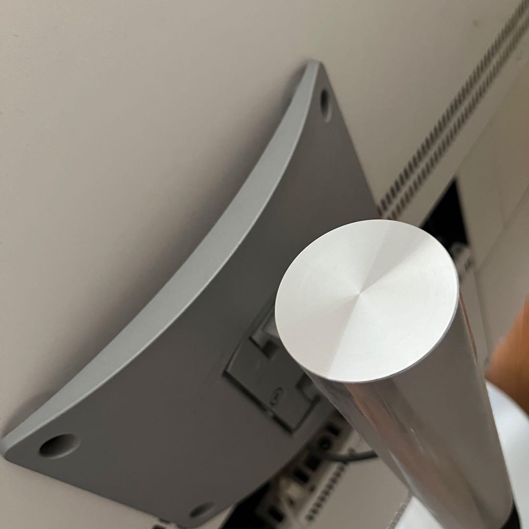 バング&オルフセンベオヴィジョン11-46フロアスタンドリモコン100万超