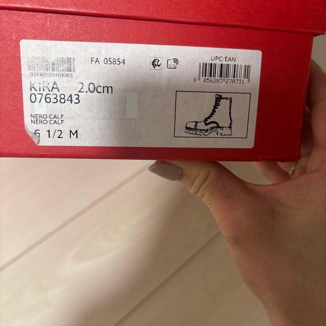 NaWaTaさん専用フェラガモブーツ - メルカリ