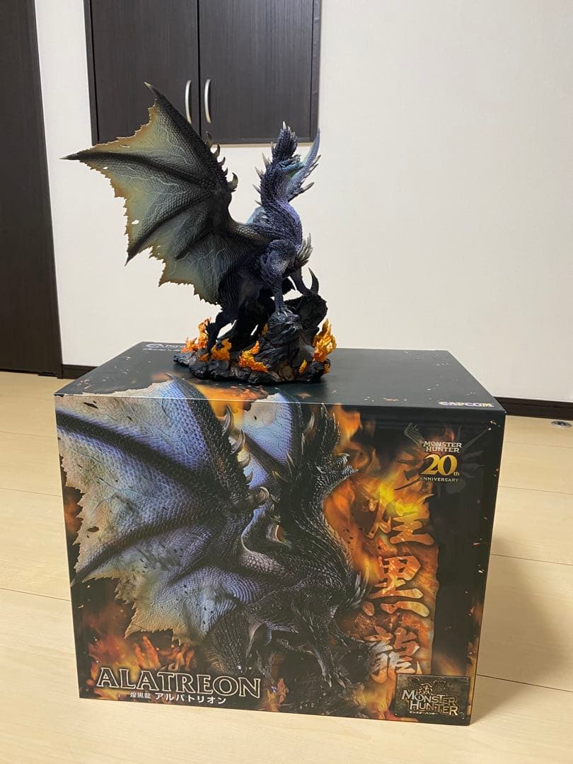 カプコン モンハン クリエイターズモデル アルバトリオン モンスターハンター」シリーズ20周年記念 CFBクリエイターズモデル 煌