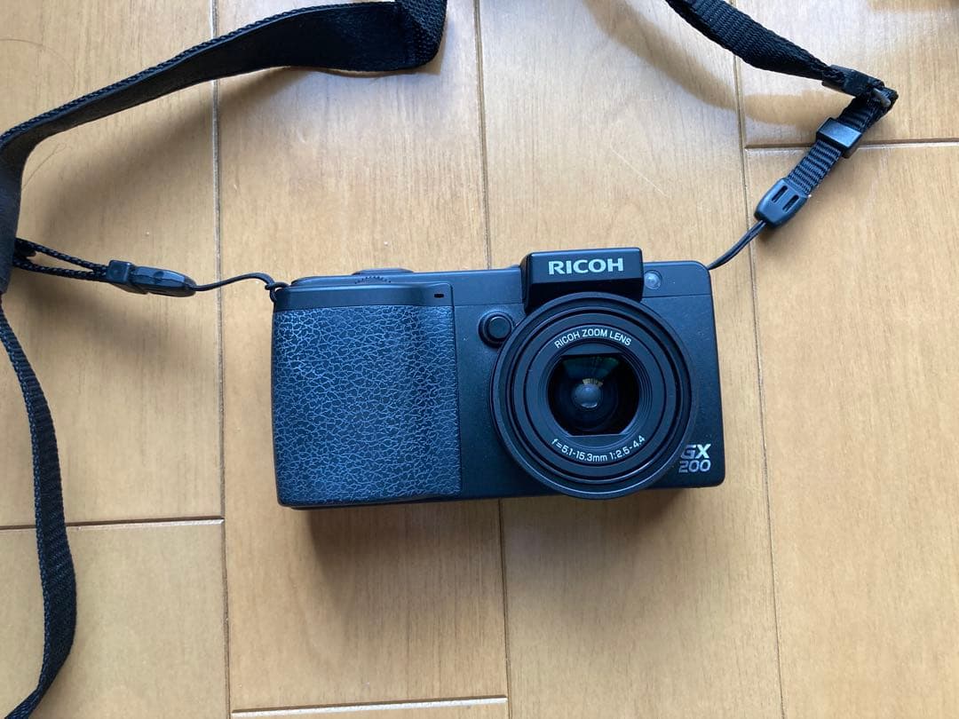 RICOH GX200 コンパクトデジタルカメラ ASCII.jp：RICOH GX200、趣味を極める人のコンパクトズーム (1/4)