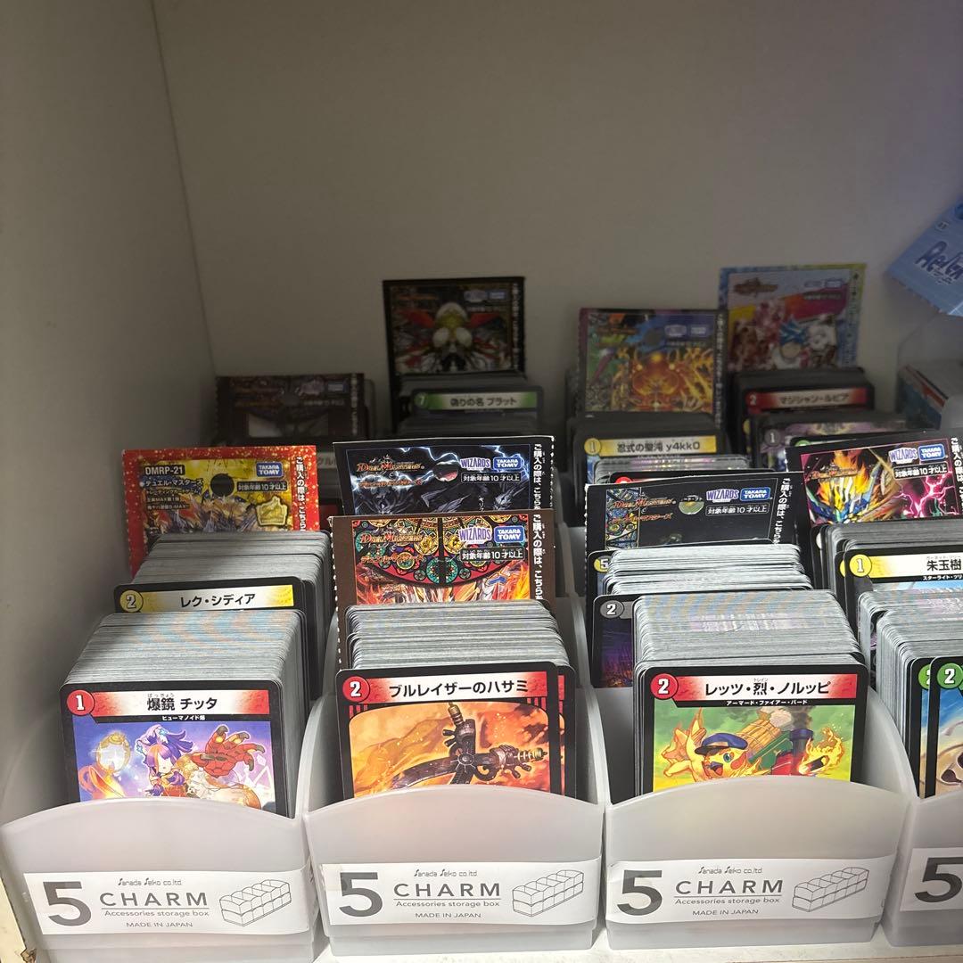 デュエマ引退品！デッキ＆金トレジャー＆大量のカード＆プレイマット