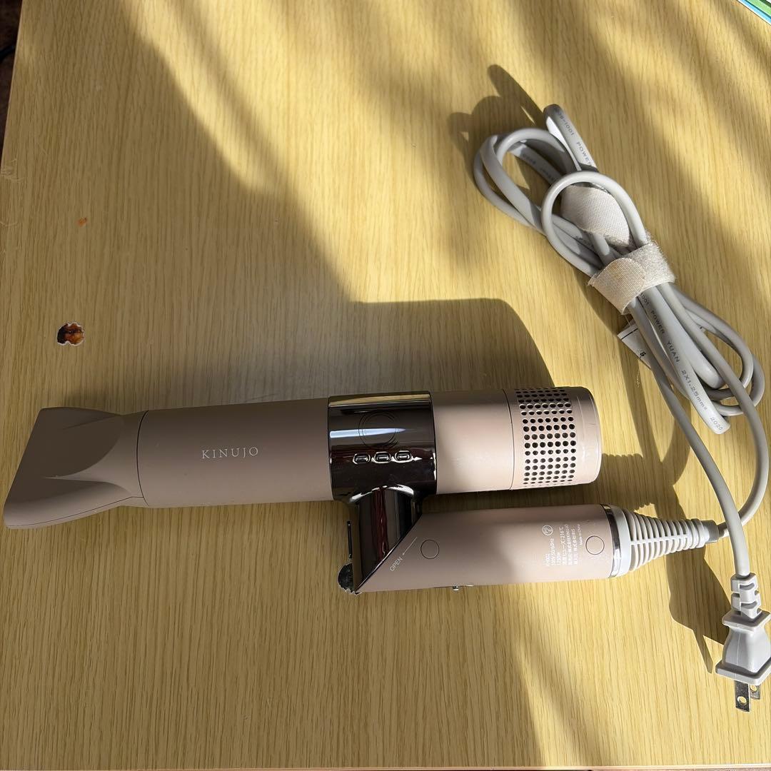KINUJO ヘアドライヤー ジャンク品 KH002 2022年頃に購入しました