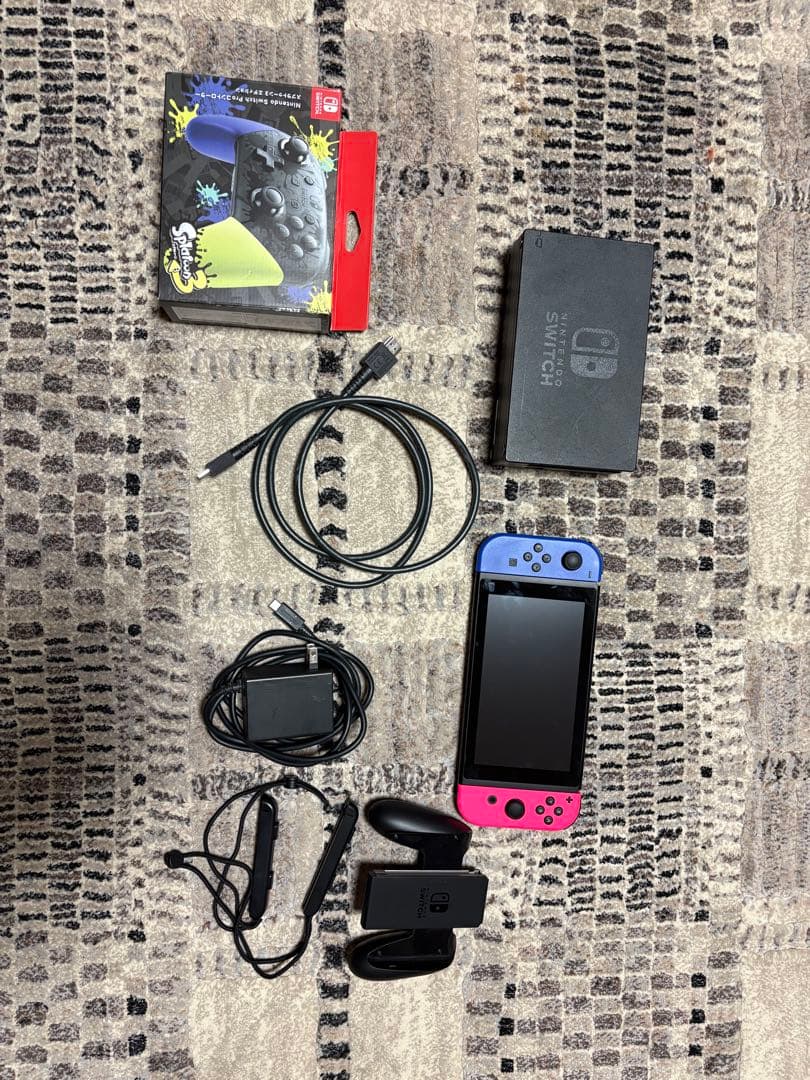 Nintendo Switch プロコンセット eXtremeRate Nintendo Switch Pro用交換フルセットシェル、フェイス