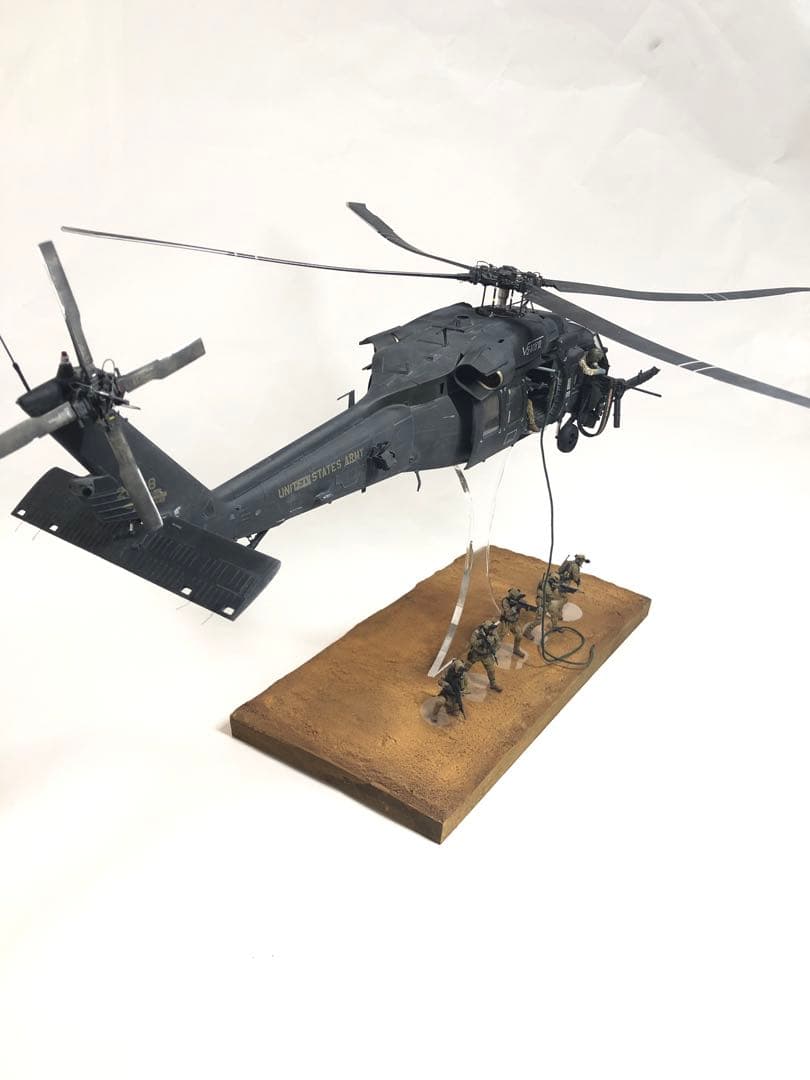 キティーホーク1/35 MH-60L ブラックホーク ジオラマ完成品 - メルカリ