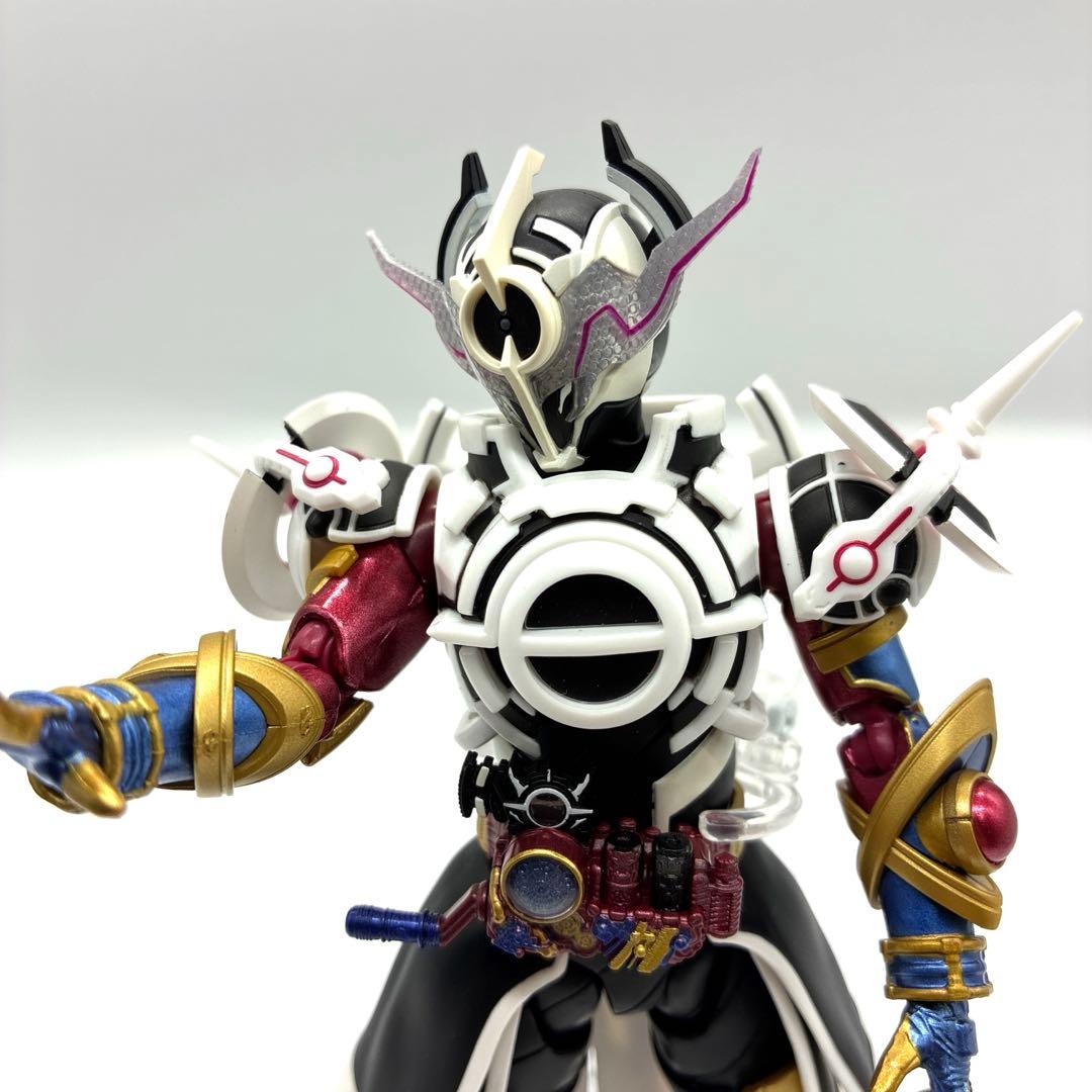 S.H.Figuarts 仮面ライダーエボル　ブラックホールフォーム