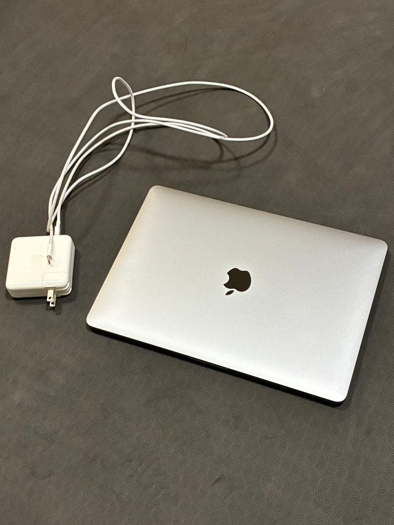極美品 MacBook Pro 13インチ 2020 / 16GB・512GB Amazon.com: Apple 2020 MacBook Pro with 2.0GHz Intel Core i5 (13