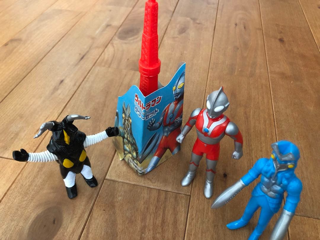 ウルトラマン タワーセット バルタン星人 ゼットン ソフビ - メルカリ