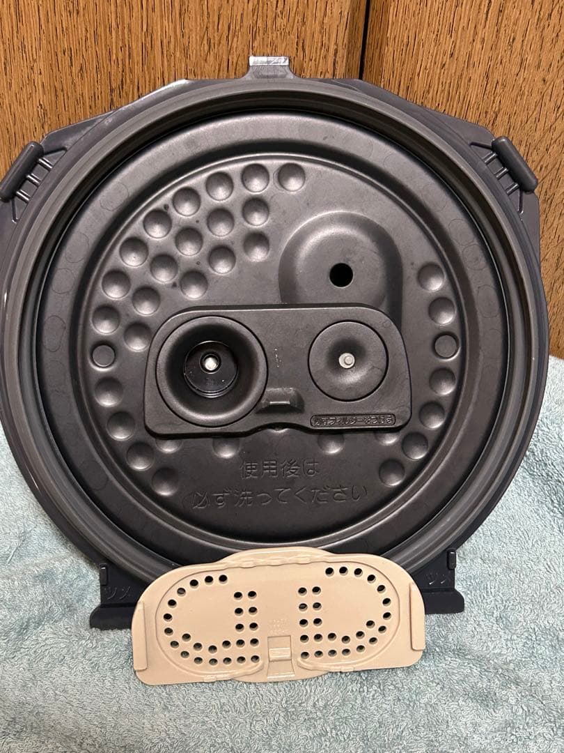 象印NP-ZD10 圧力IH炊飯ジャー 5.5合 1.0L