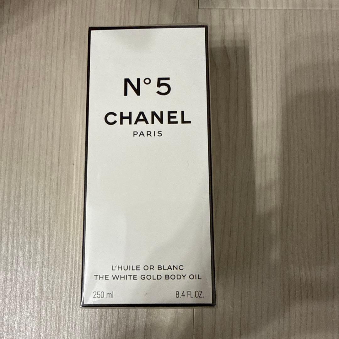 ✩︎⡱CHANEL N°5 ザホワイトゴールドボディオイル 限定品