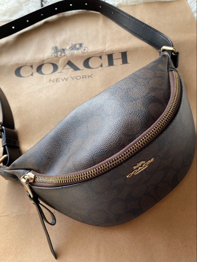 美品✨coach ボディーバッグ　ショルダーウエスト　チャーム付 Amazon | [COACH] [コーチ] ショルダーバッグ ウエストポーチ エリアス