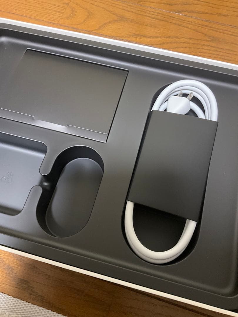 MacBook本体 13inch Macbook pro 2.7GHzIntel i5 Retina