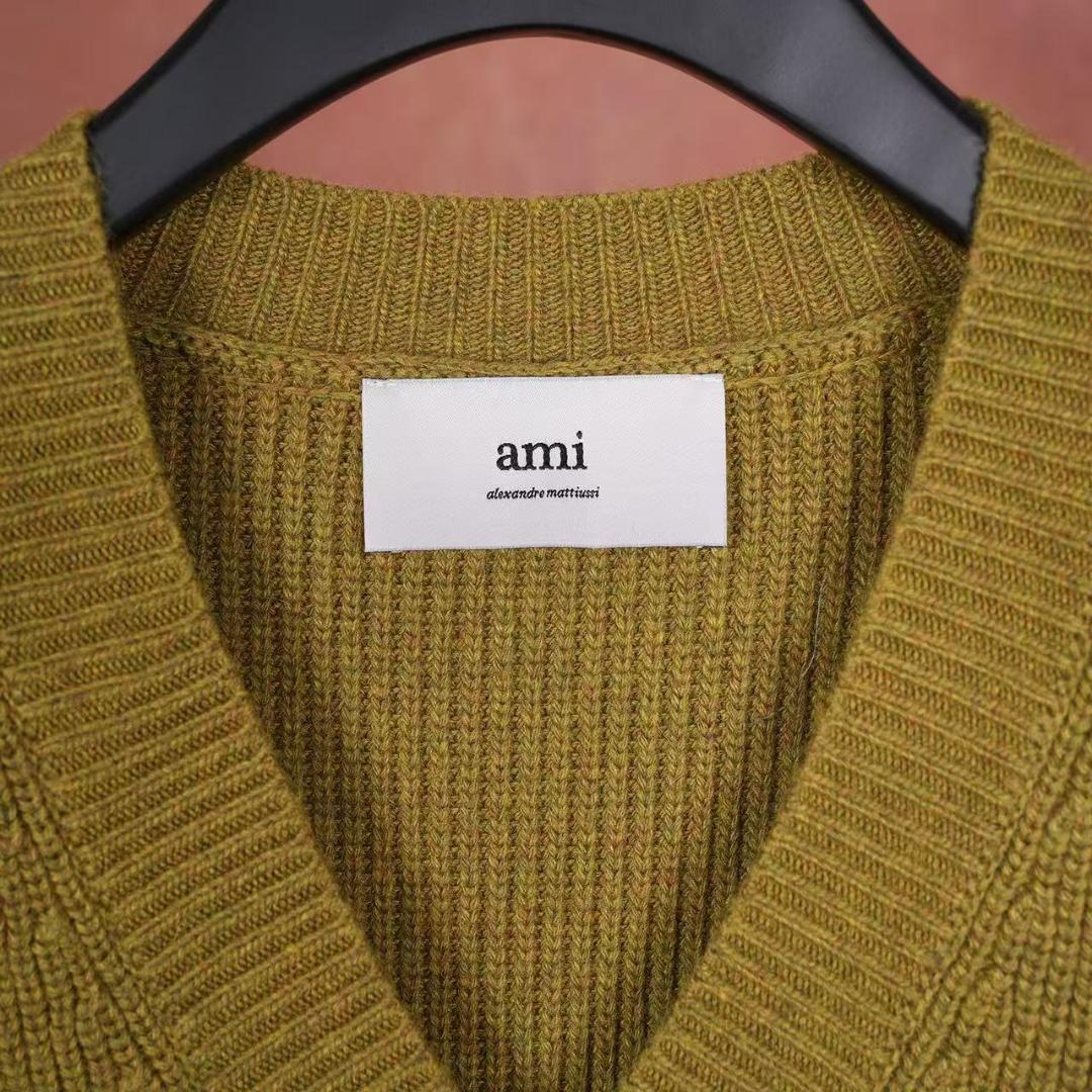 新品同様 AMI PARIS オリーブグリーン ウールセーター S - メルカリ